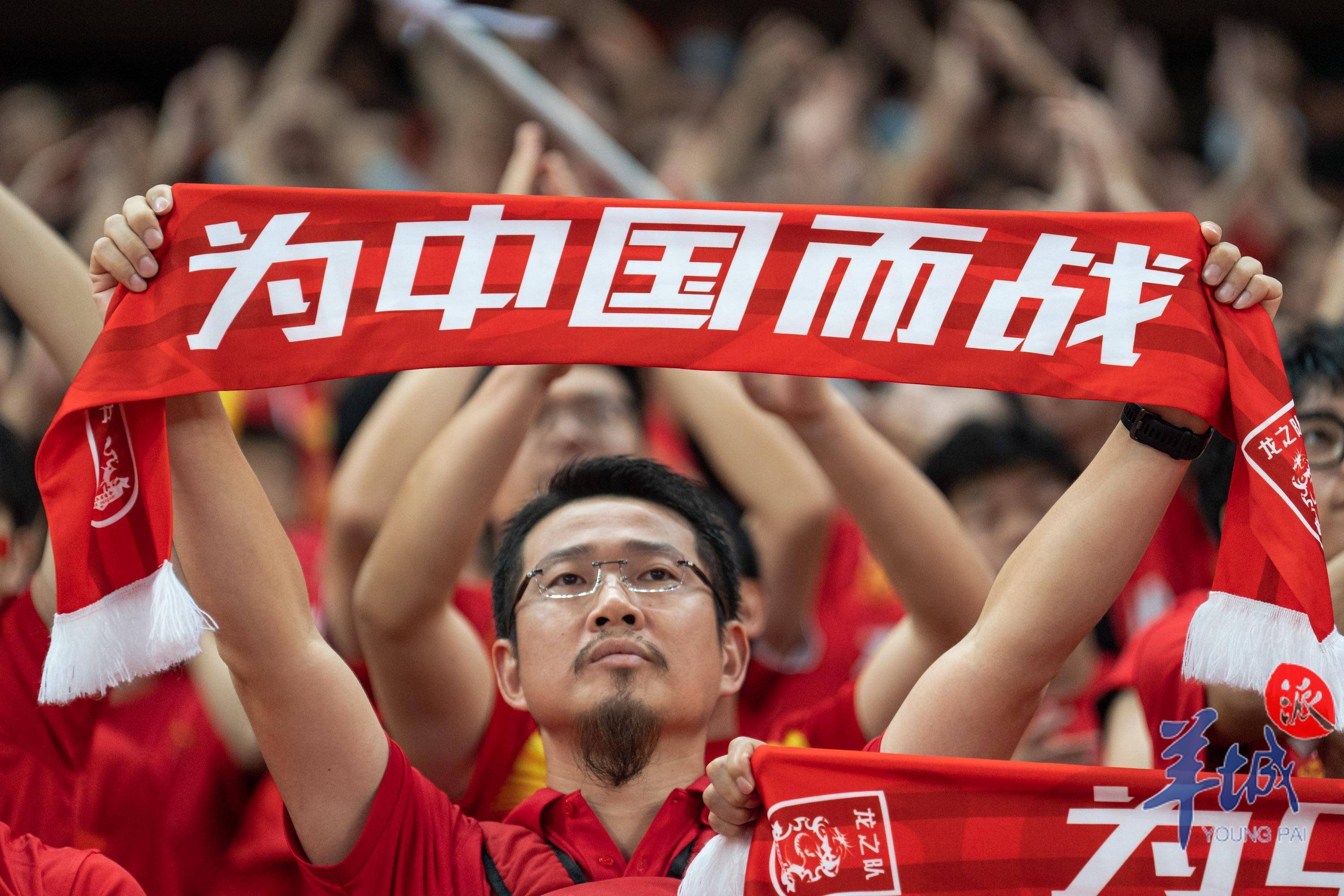 九游体育官网入口-国内足球赛事上演激动人心的对决